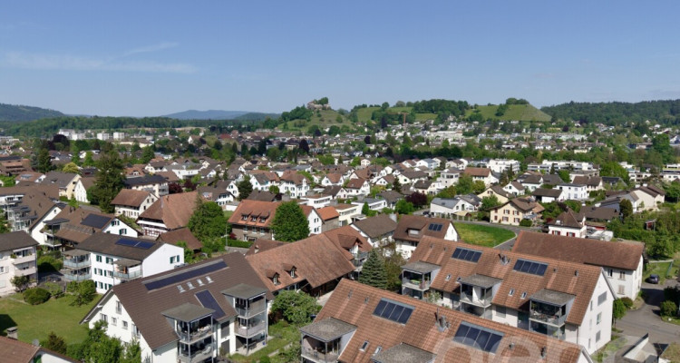 Grosszügiges EFH mit Einliegerwohnung und Weitsicht image 3