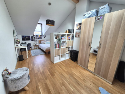 Coup de cœur assuré ! Superbe attique duplex 4,5 pièces à deux pas du lac image 11