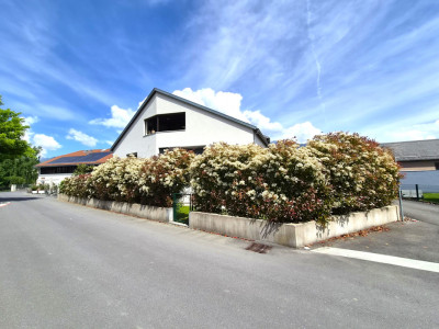 Coup de cœur assuré ! Superbe attique duplex 4,5 pièces à deux pas du lac image 2