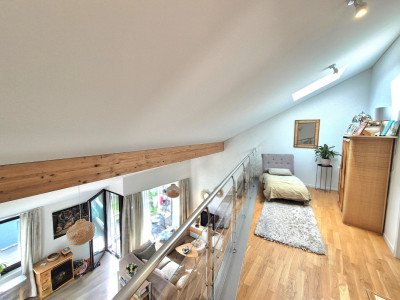 Coup de coeur assuré ! Superbe attique duplex 4,5 pièces à deux pas du lac image 8