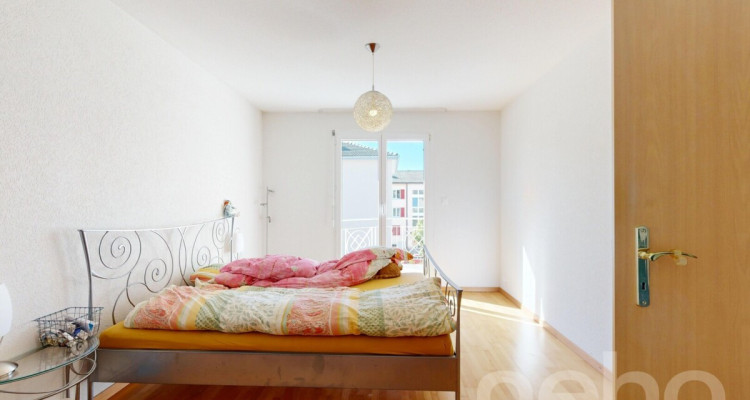 Corcelles: Grand 4.5 pièces lumineux avec 2 balcons, proche commodités image 8