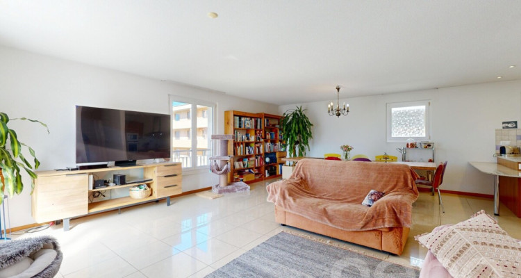 Corcelles: Grand 4.5 pièces lumineux avec 2 balcons, proche commodités image 12