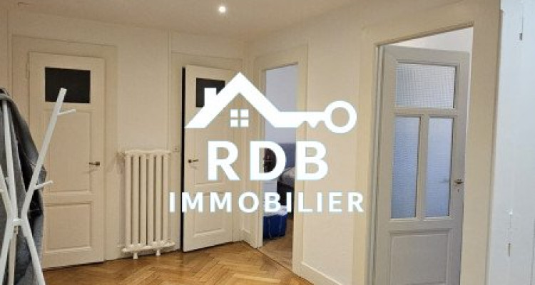 Appartement de 3,5 pièces au 4ème étage situé à Genève 1203 image 4