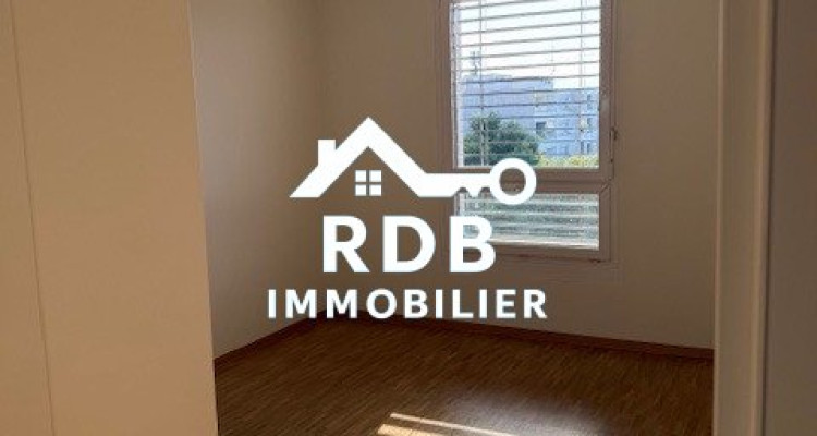 Appartement de 5 pièces au 5ème étage situé à Versoix 1290 image 6