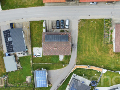 Mehrfamilienhaus im grünen Plasselb image 2