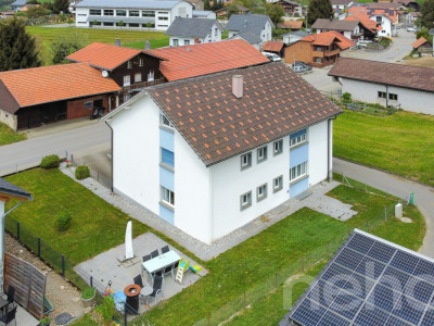 Mehrfamilienhaus im grünen Plasselb image 5