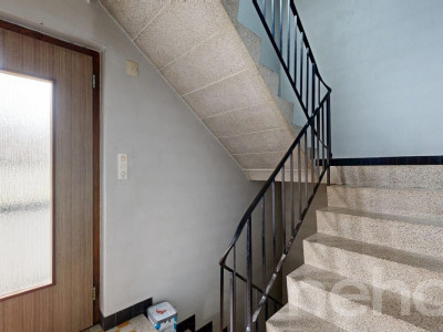Mehrfamilienhaus im grünen Plasselb image 7
