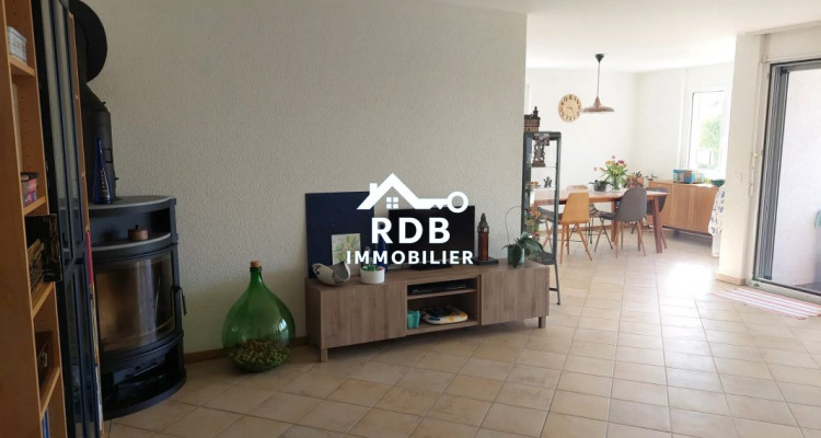 Appartement lumineux de 4,5 pièces au rez-de-chaussée, entre Genève et Lausanne image 4