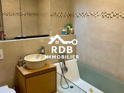 Appartement de 4 pièces au 2ème étage situé à Genève 1205 image 10