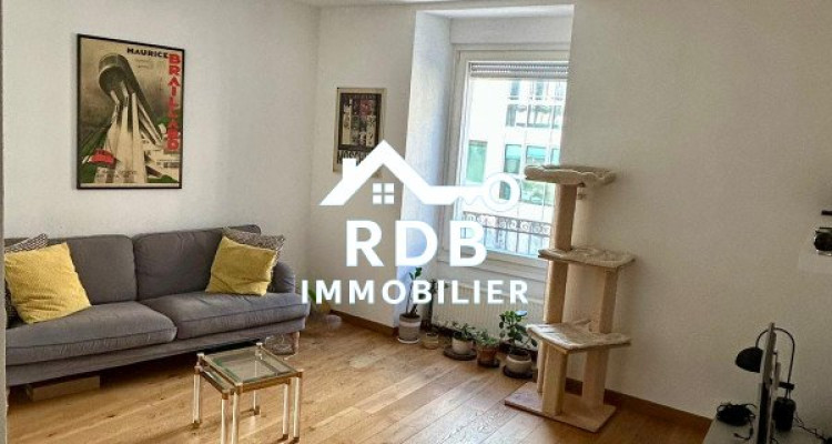 Appartement de 4 pièces au 2ème étage situé à Genève 1205 image 2