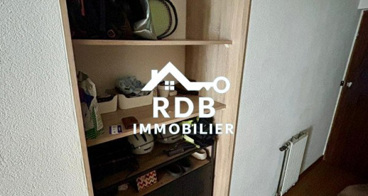 Appartement de 4 pièces au 2ème étage situé à Genève 1205 image 13