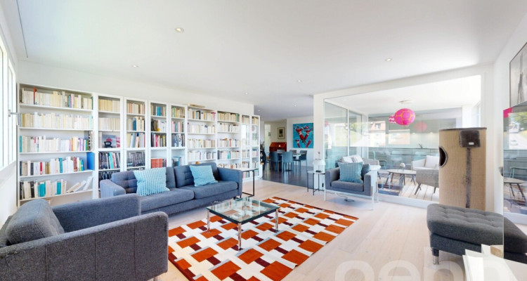 Duplex en attique lumineux avec vue dégagée à deux pas de la gare image 4