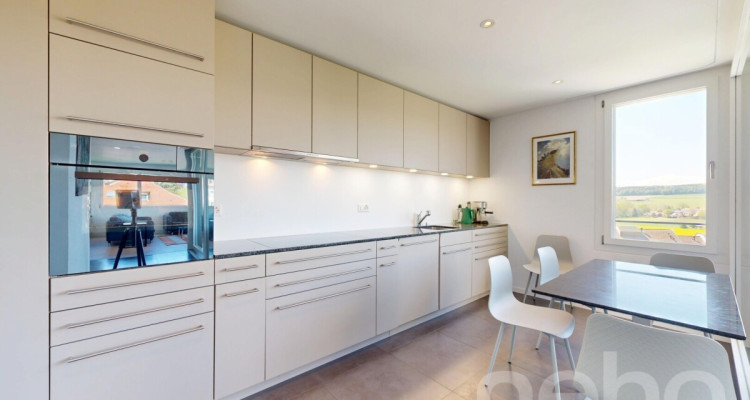 Duplex en attique lumineux avec vue dégagée à deux pas de la gare image 8