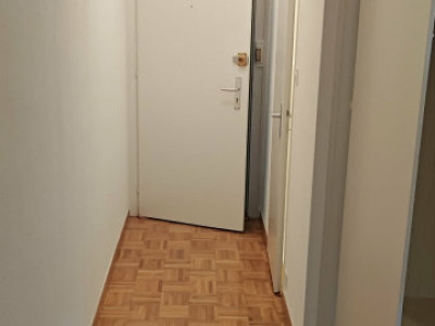 🔑 REPRISE DE BAIL – Charmant 3 pièces de 45 m² à Veyrier (GE) 🌿 image 1