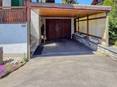 2-Zimmer-Wohnung mit Bergsicht und grossem Umschwung image 7