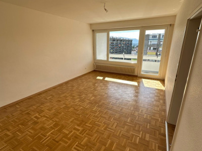 Urgent! 4 pièces au Petit-Saconnex avec balcon image 1