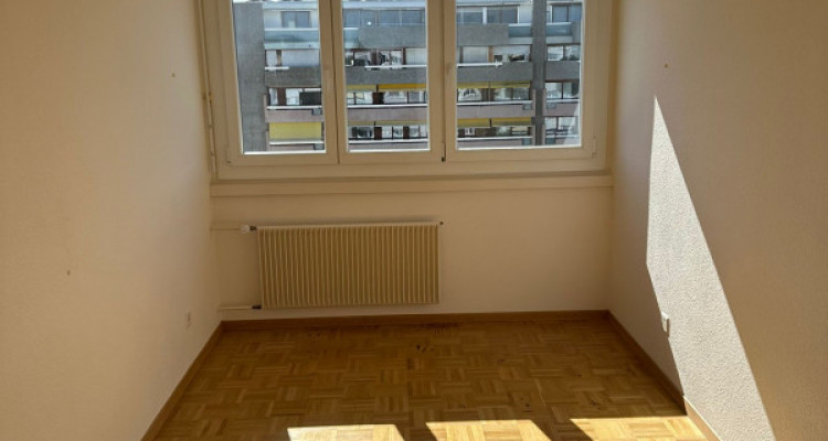Urgent! 4 pièces au Petit-Saconnex avec balcon image 4