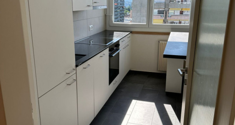Urgent! 4 pièces au Petit-Saconnex avec balcon image 5