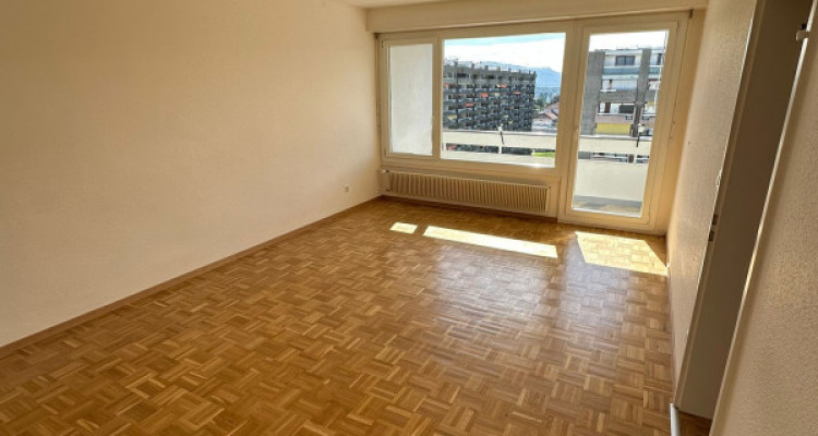 Urgent! 4 pièces au Petit-Saconnex avec balcon image 1