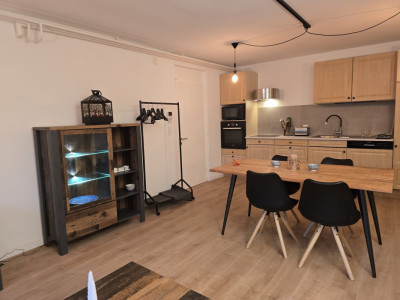 Charmant appartement meublé de 2.5 pièces avec jardin à Commugny image 2