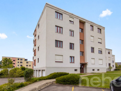 4-Zimmerwohnung im obersten Stock mit Balkon und Cheminée image 1