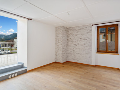IMMEUBLE MIXTE – FLEURIER CENTRE image 9