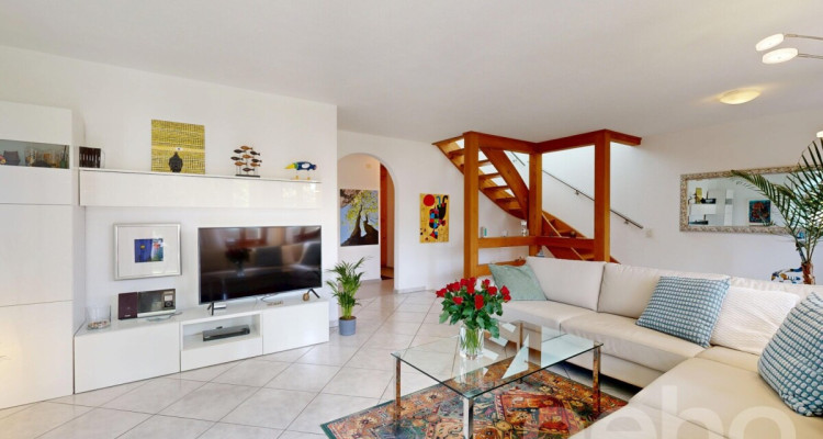 Ihr neues Zuhause! Charmantes EFH mit gepflegtem Garten image 3