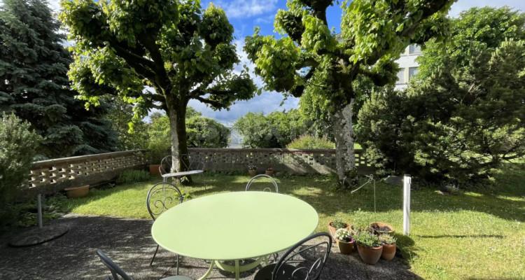 Maison mitoyenne 7 pièces avec jardin, vue sur les Alpes et le lac image 7