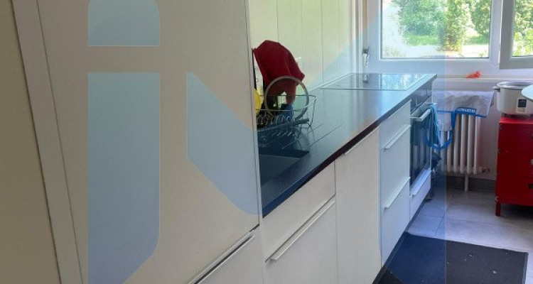 Appartement de 3 pièces au 2ème étage situé à Onex 1213 image 3