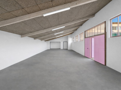 Local professionnel 120 m² – idéal pour atelier automobile ou pneus image 1