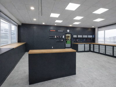 SUPERBE SURFACE COMMERCIALE DE 470M² SUR UN AXE TRÈS FRÉQUENTÉ image 4