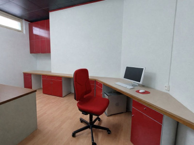 SUPERBE SURFACE COMMERCIALE DE 470M² SUR UN AXE TRÈS FRÉQUENTÉ image 6
