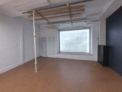 SUPERBE SURFACE COMMERCIALE DE 470M² SUR UN AXE TRÈS FRÉQUENTÉ image 8