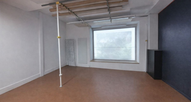 SUPERBE SURFACE COMMERCIALE DE 470M² SUR UN AXE TRÈS FRÉQUENTÉ image 8