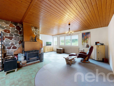 Villa de 180m² au Locle : Fort Potentiel et Vue Nature Imprenable image 4