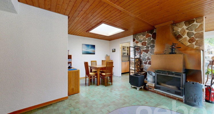 Villa de 180m² au Locle : Fort Potentiel et Vue Nature Imprenable image 5