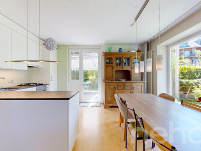 7.5-Zimmer-Eckhaus in Rüfenach: Viel Platz für Familie und Home-Office image 4