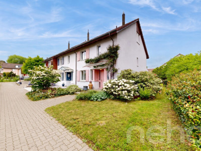 5.5-Zimmer Eckhaus mit Gartenidylle in familienfreundlicher Lage image 1