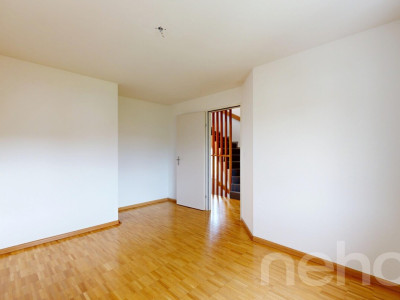5.5-Zimmer Eckhaus mit Gartenidylle in familienfreundlicher Lage image 7