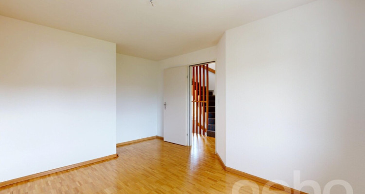 5.5-Zimmer Eckhaus mit Gartenidylle in familienfreundlicher Lage image 7