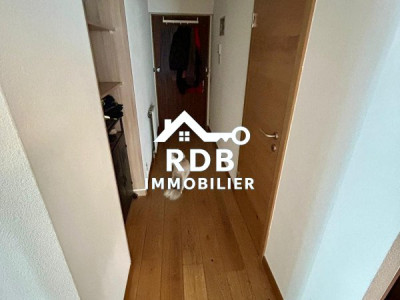 Appartement de 4 pièces au 2ème étage situé à Genève 1205 image 9
