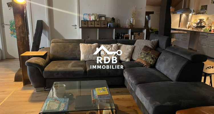 Maison meublée de 190 m² avec jardin, terrasse et parking – location temporaire image 2