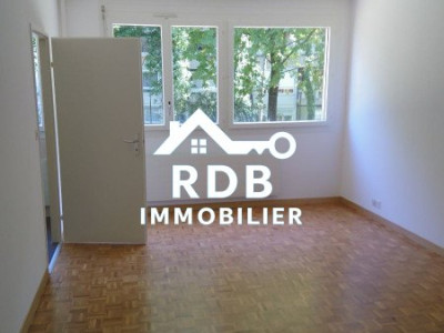 Appartement de 3 pièces au RDC situé à Chêne-Bougeries 1224  image 1