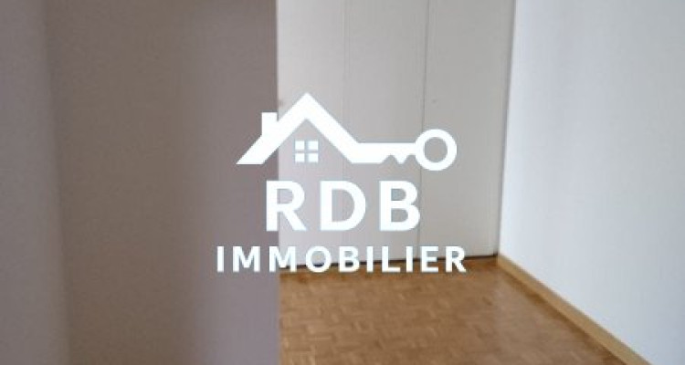 Appartement de 3 pièces au RDC situé à Chêne-Bougeries 1224  image 2