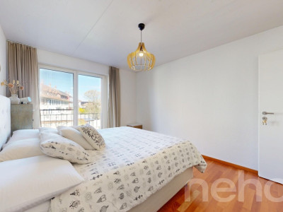 Stilvolle 3.5-Zimmerwohnung mit Balkon und Einstellhallenplatz image 9