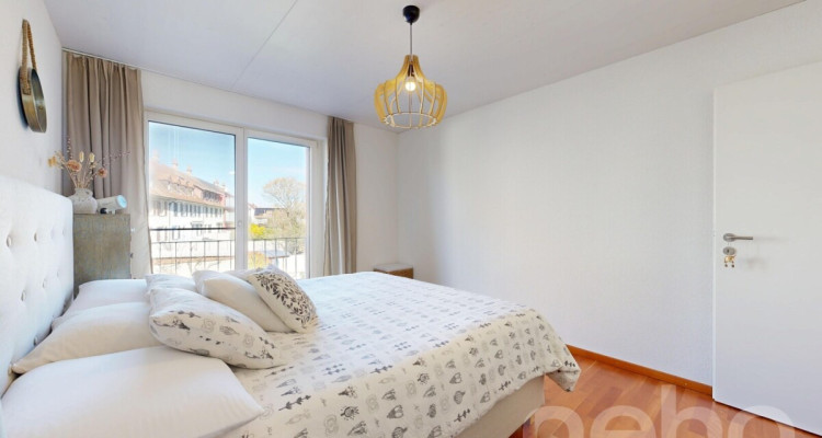 Stilvolle 3.5-Zimmerwohnung mit Balkon und Einstellhallenplatz image 9