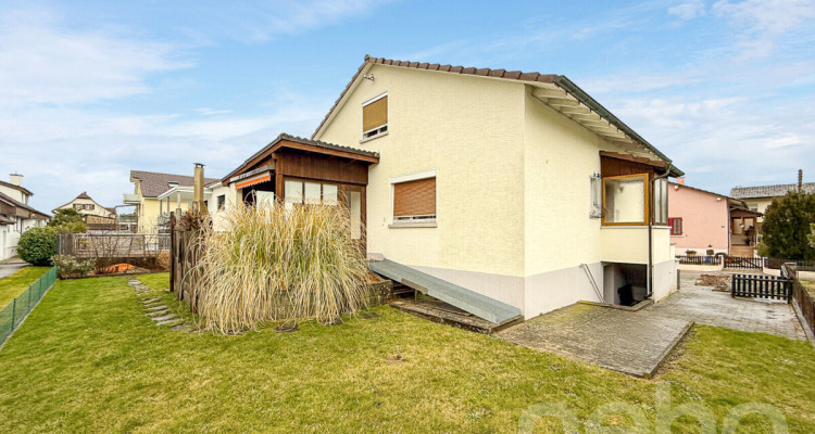 Charmantes Einfamilienhaus an bevorzugter Lage mit Garage image 4