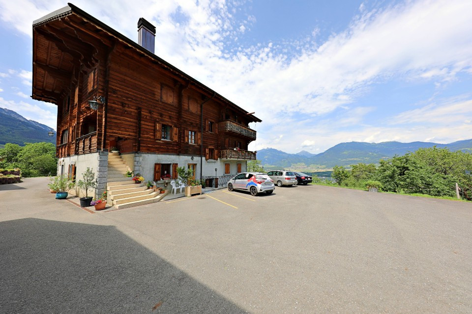 Magnifique appart 4,5 p / 3 chambres / 1 SDB / avec vue imprenable. 4