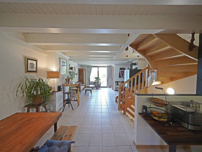 Location - Spacieuse villa contigüe au calme et avec vue  image 2