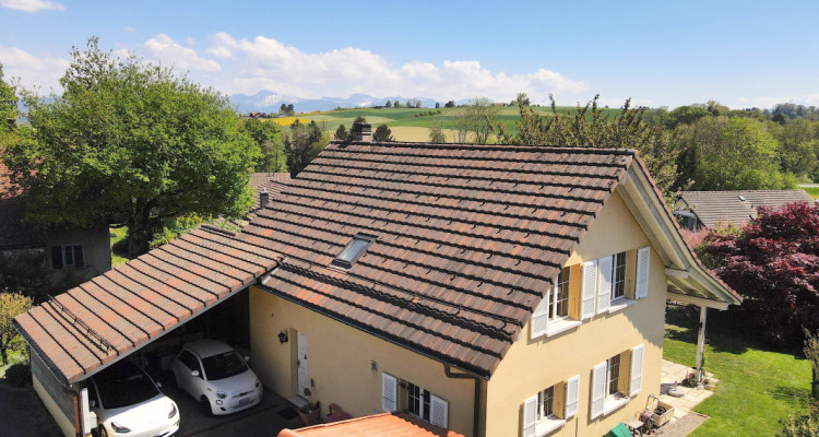 Villa individuelle de 5.5 pièces au centre du village image 2